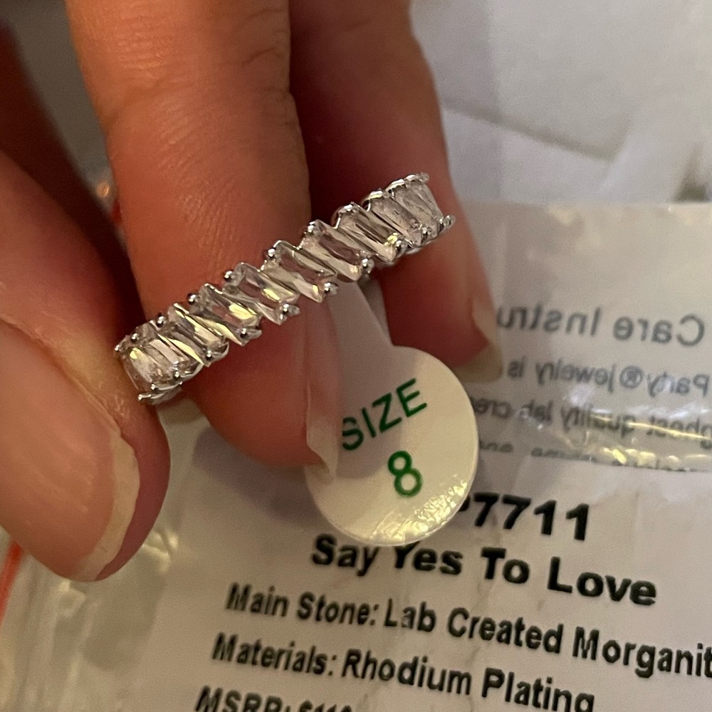 Bomb party- say yes to love morganite